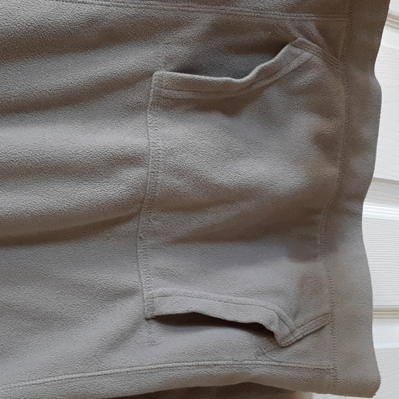 Grey fuzzy quarter zip hoodie - Picture 3 of 3